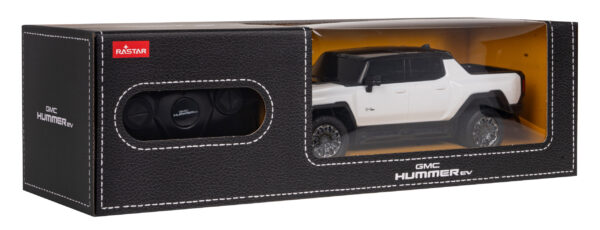 GMC Hummer EV bijeli model RASTAR u mjerilu 1:26 s daljinskim upravljanjem + 2,4 GHz daljinski upravljač.