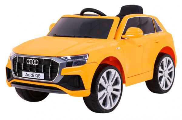 Vozilo Audi Q8 LIFT žuto
