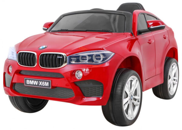 Vozilo BMW X6M obojano crveno