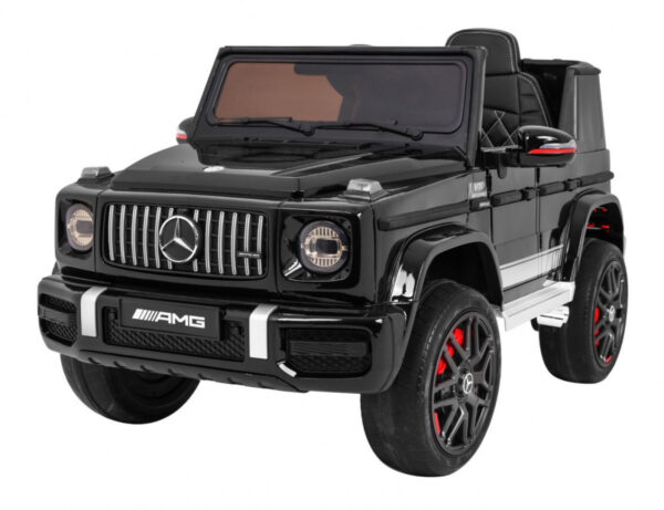 Mercedes G63 obojan u crno