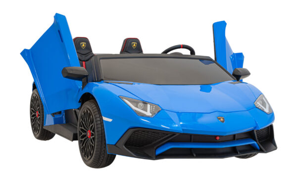 Vozilo Lamborghini Aventador SV plave boje