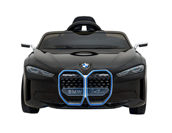 BMW I4 crni