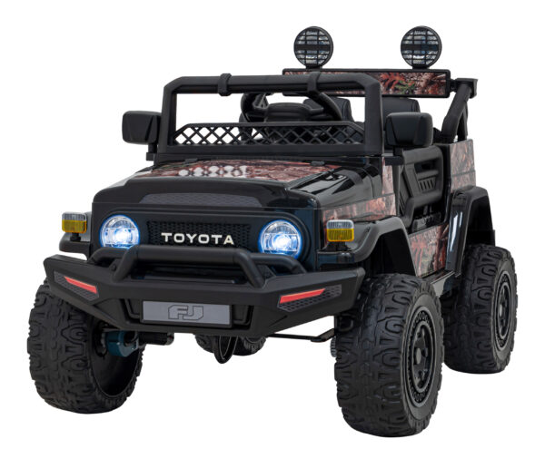 Toyota FJ Cruiser crna