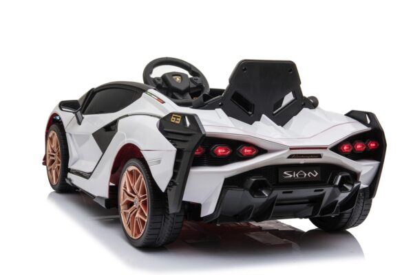 Lamborghini SIAN vozilo bijele boje