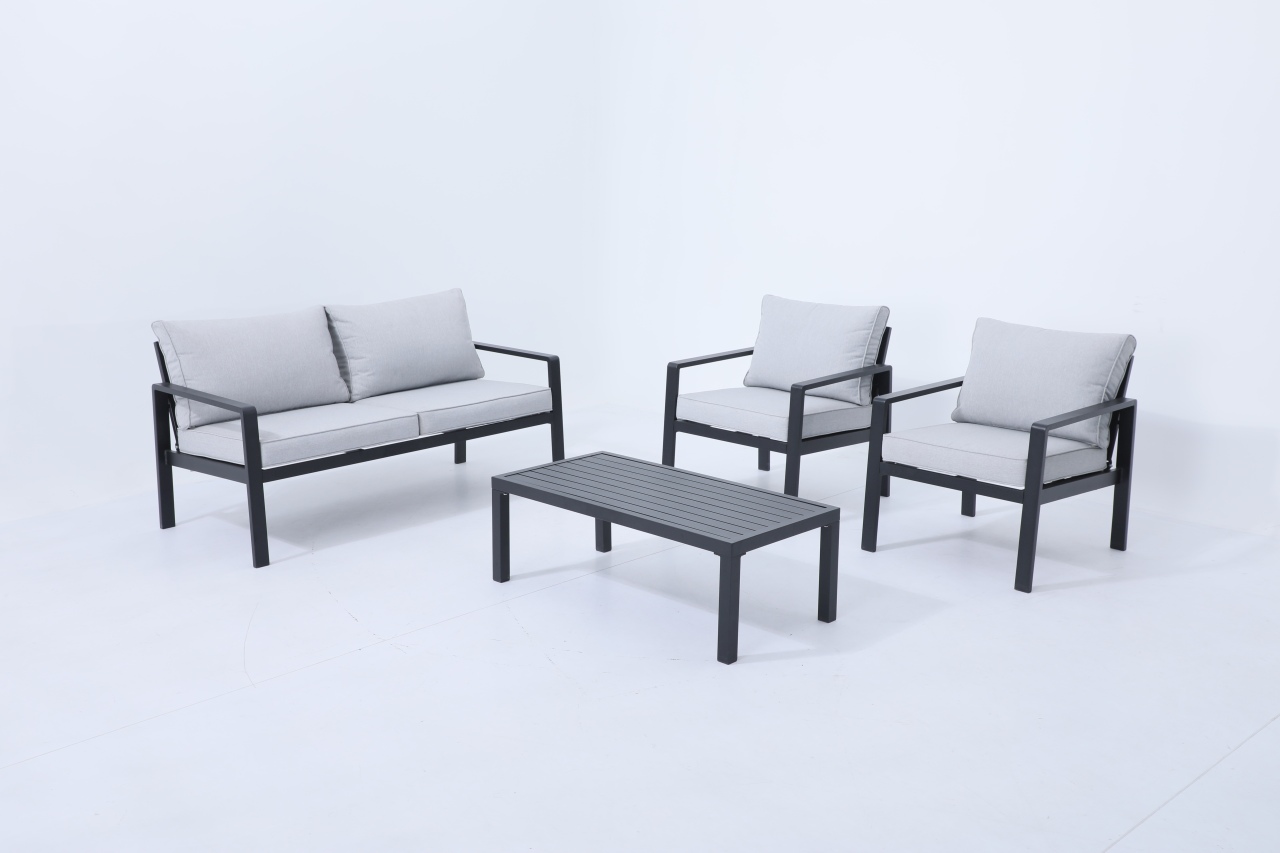 Aluminijski vrtni namještaj + dvije fotelje + stol 1 Aluminijski vrtni namještaj + dvije fotelje + stol