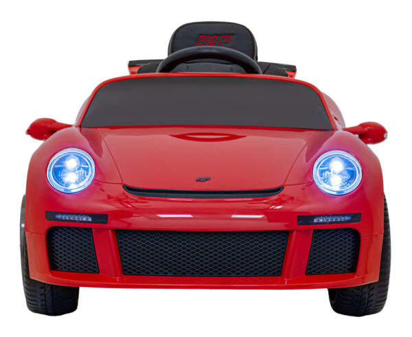 RUF CTR3 crveno vozilo
